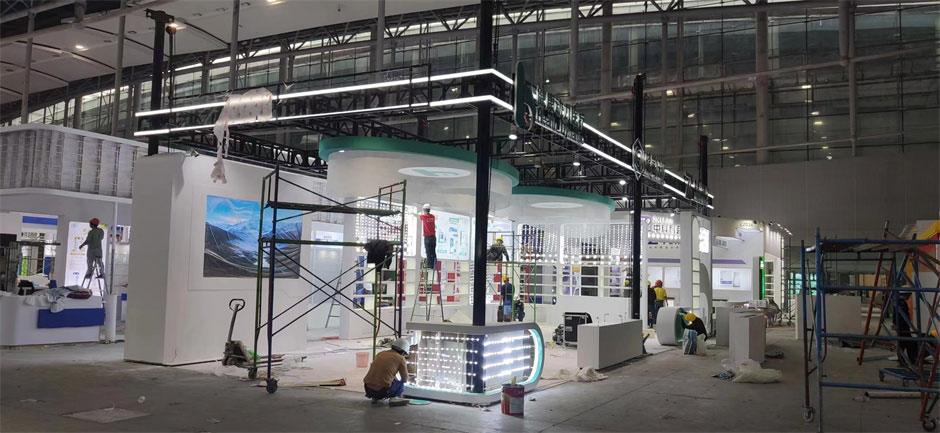 健康動(dòng)力醫(yī)療展覽展臺(tái)搭建現(xiàn)場(chǎng)