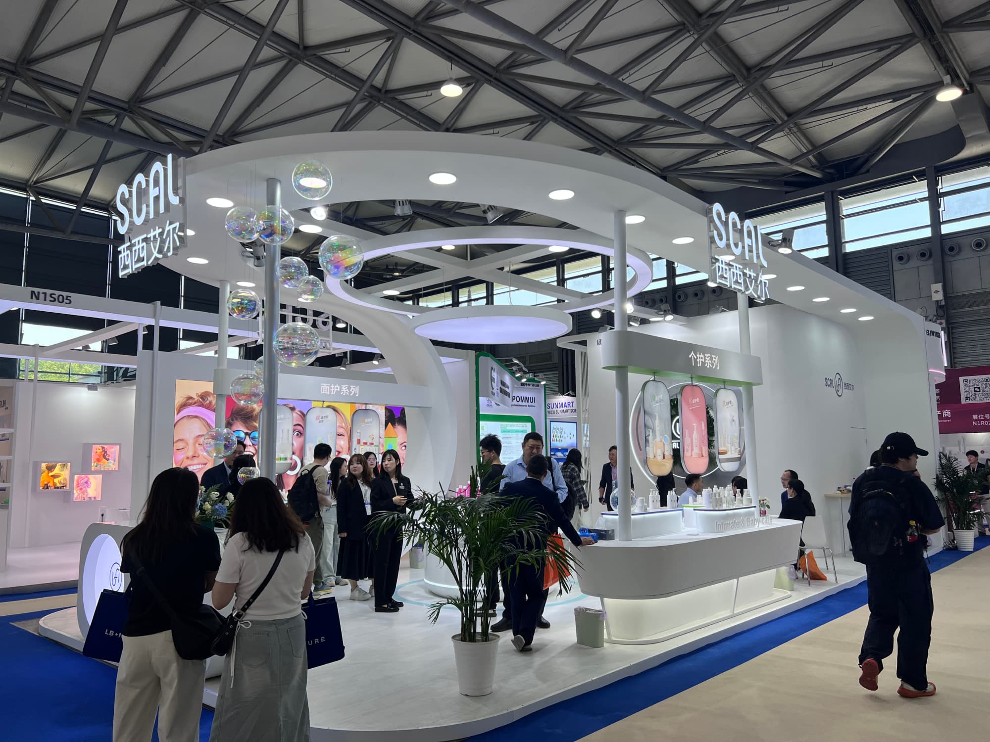 廣州美博會展臺設(shè)計搭建：吸睛只是開始，轉(zhuǎn)化才是核心