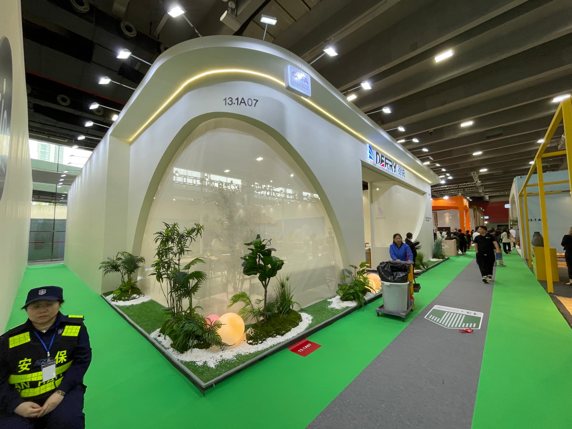 從人流到訂單：廣州門(mén)窗幕墻展高轉(zhuǎn)化展臺(tái)的設(shè)計(jì)搭建指南