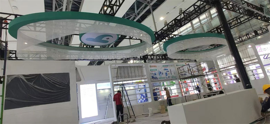 健康動(dòng)力醫(yī)療展覽展臺(tái)搭建現(xiàn)場(chǎng)