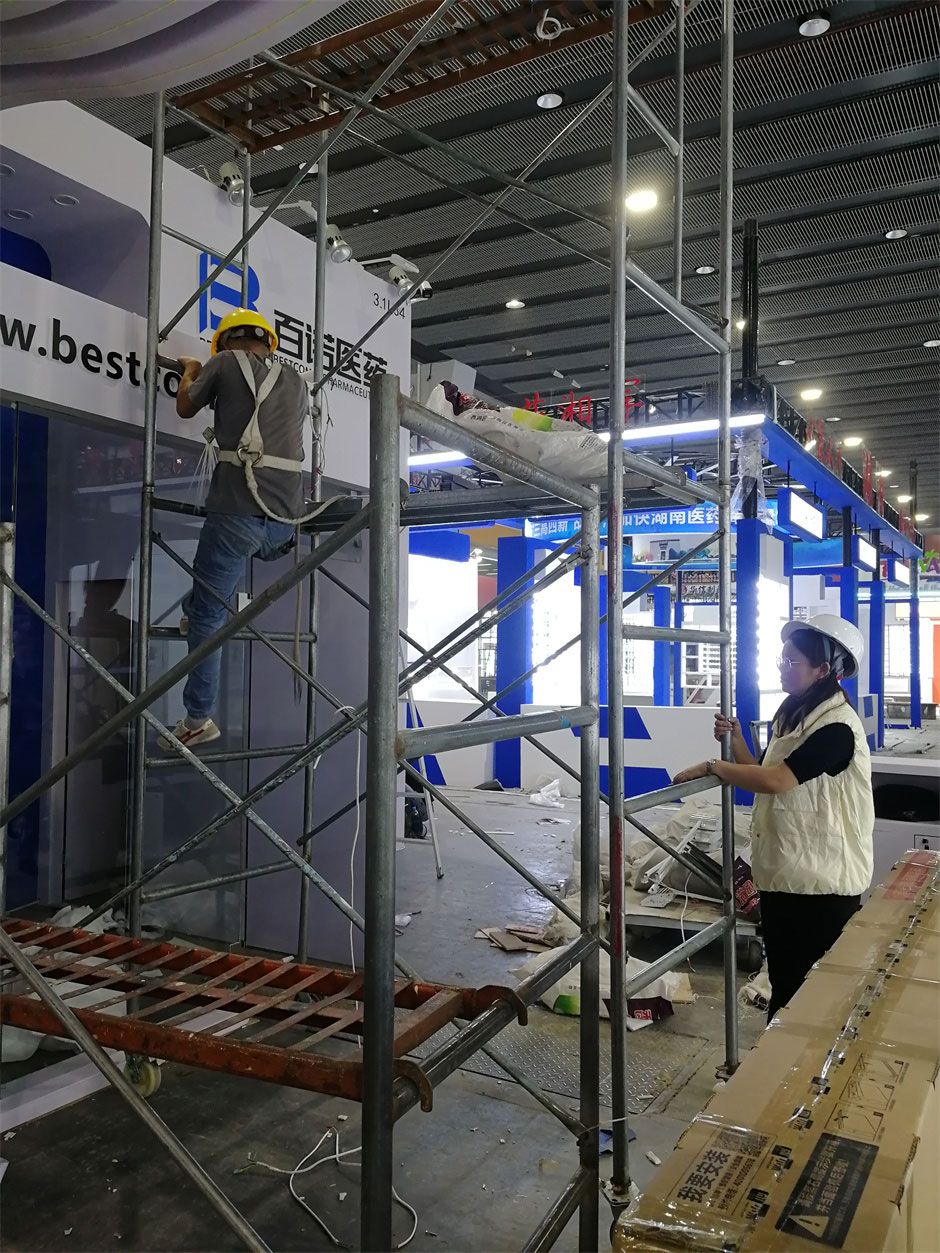 百諾醫(yī)藥展覽展臺(tái)搭建現(xiàn)場(chǎng)