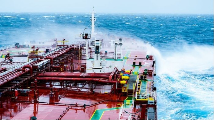 在海上平臺工作勞保鞋怎么選，才能讓人放心，答案來了！